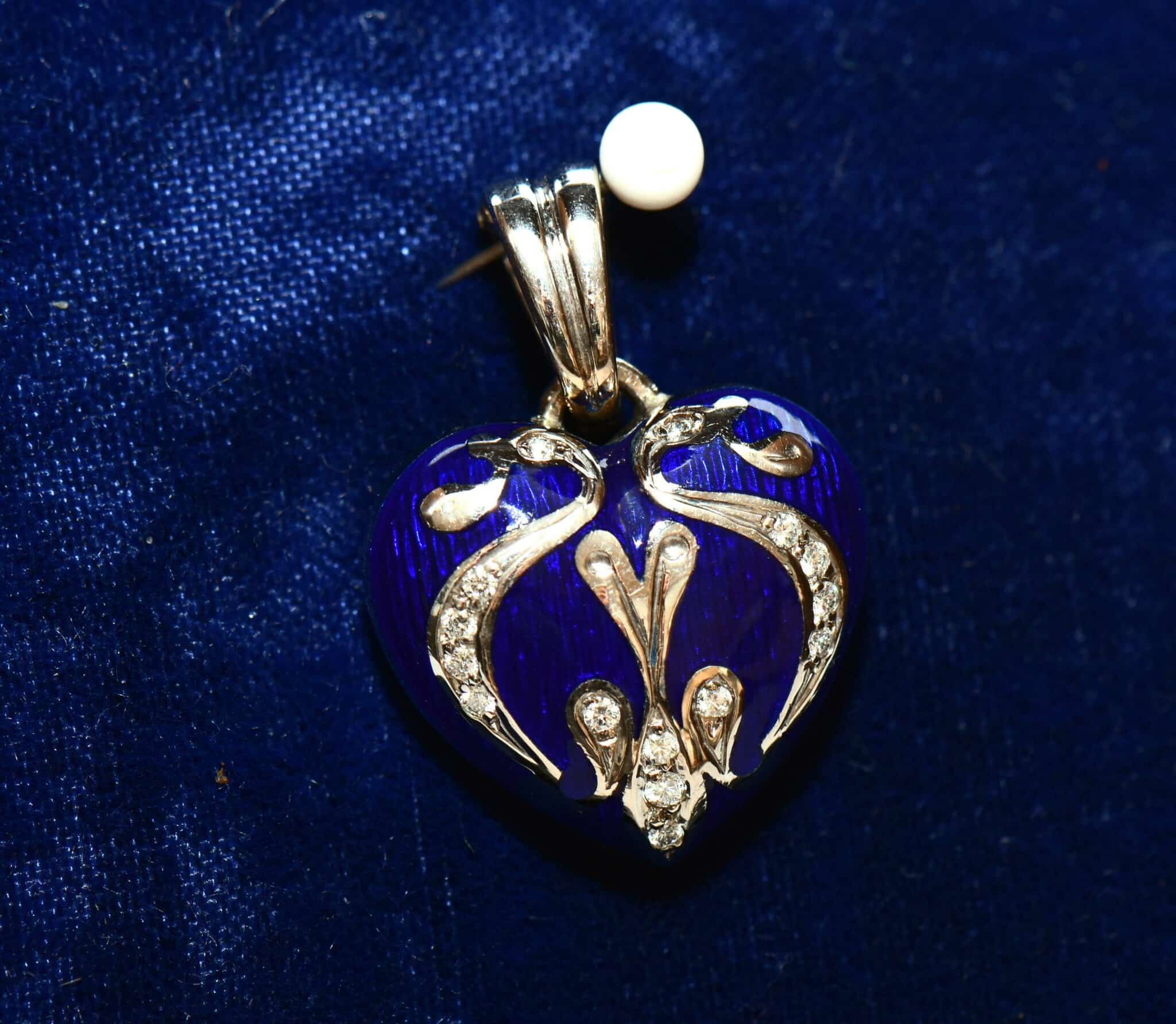 blau eleganter Brillant Fabergé Juwelier Gold Herz NEU Emaille Edmund Ketten Anhänger Arnold GmbH –