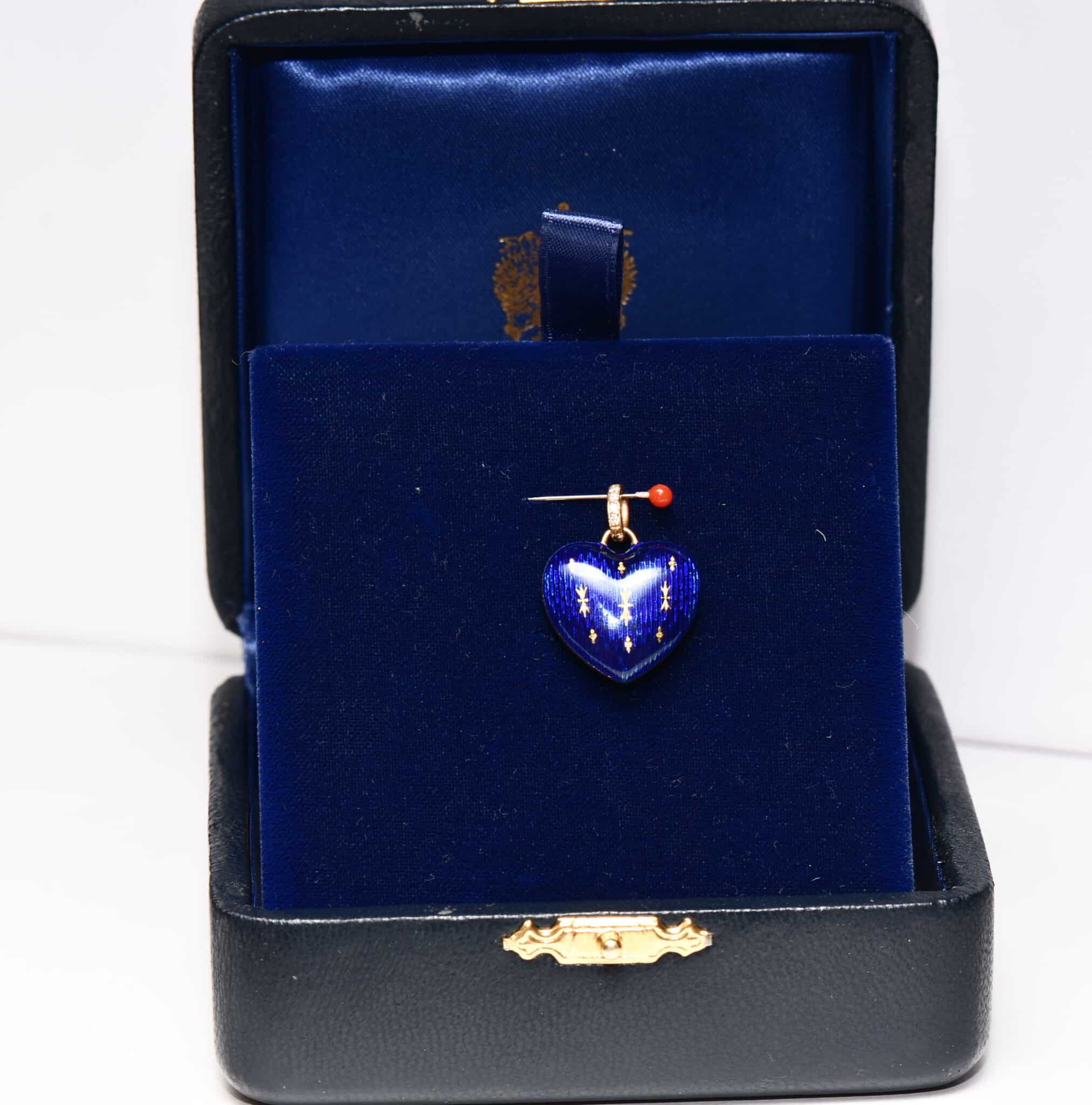 Herz eleganter – Faberge Anhänger Emaille blau neu GmbH Brillant Ketten Edmund Arnold Gold Juwelier